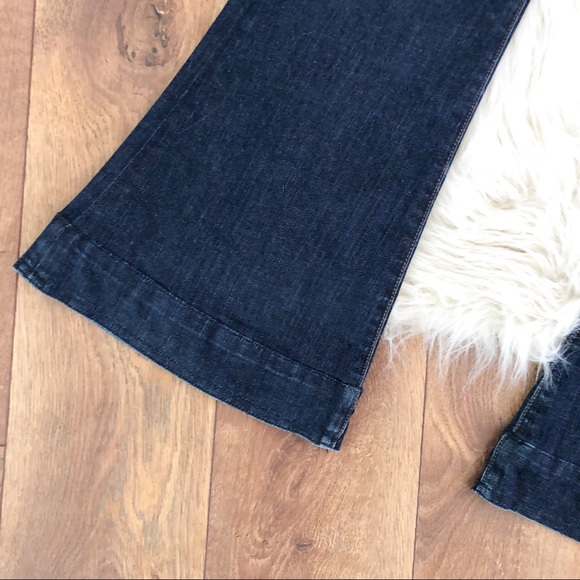 J Brand • Flare Jeans - Picture 4 of 4